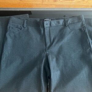 NWOT Women’s DKNY Black Slacks with Stretch